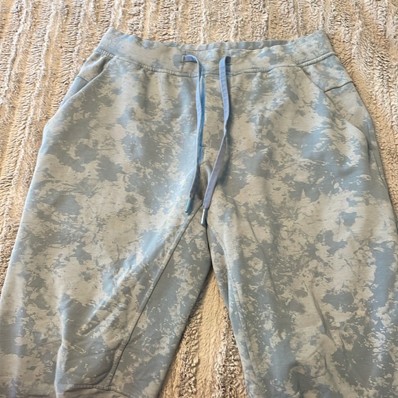 Lululemon Men’s Pants - Picture 4 of 5